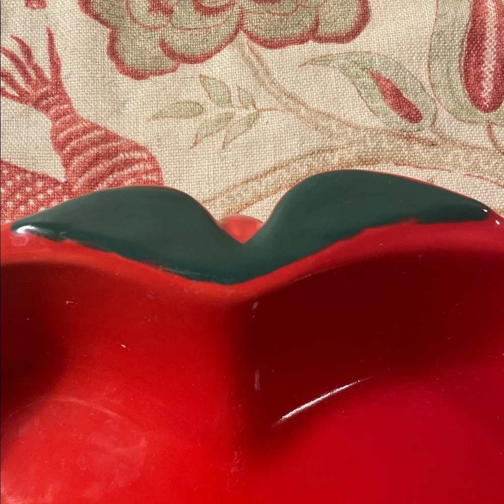Red Apple Recipe Baking Dish with Green Leaf Accent Handle